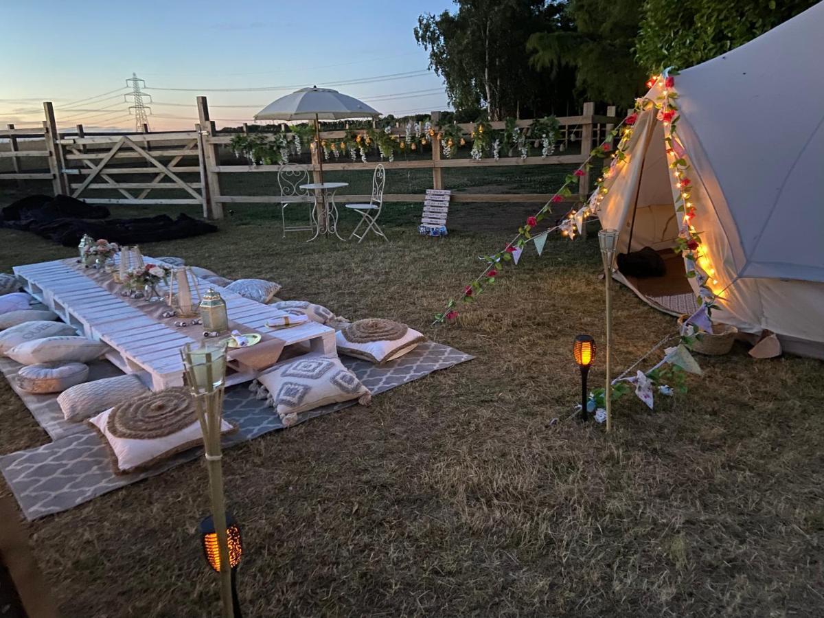ホテル Country Bumpkins Luxury Glamping Wellingore エクステリア 写真