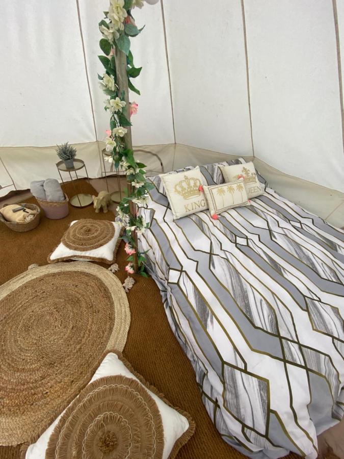 ホテル Country Bumpkins Luxury Glamping Wellingore エクステリア 写真