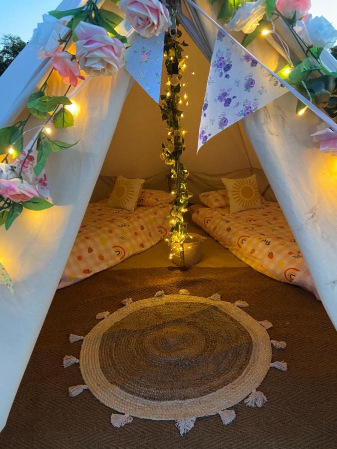 ホテル Country Bumpkins Luxury Glamping Wellingore エクステリア 写真
