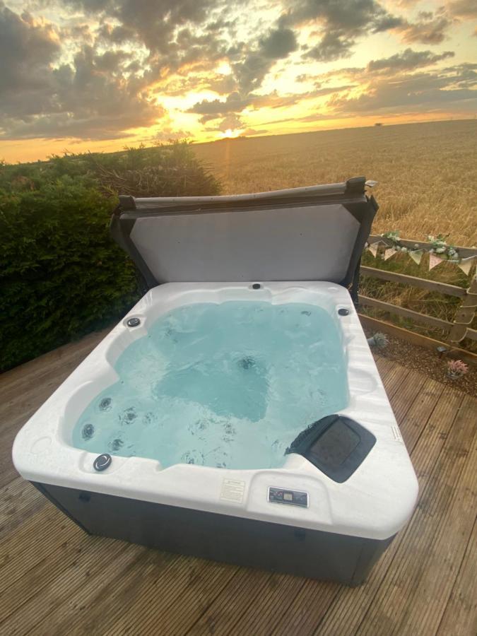 ホテル Country Bumpkins Luxury Glamping Wellingore エクステリア 写真
