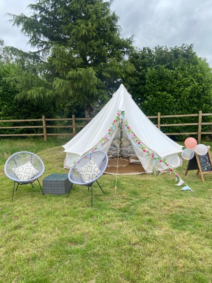 ホテル Country Bumpkins Luxury Glamping Wellingore エクステリア 写真