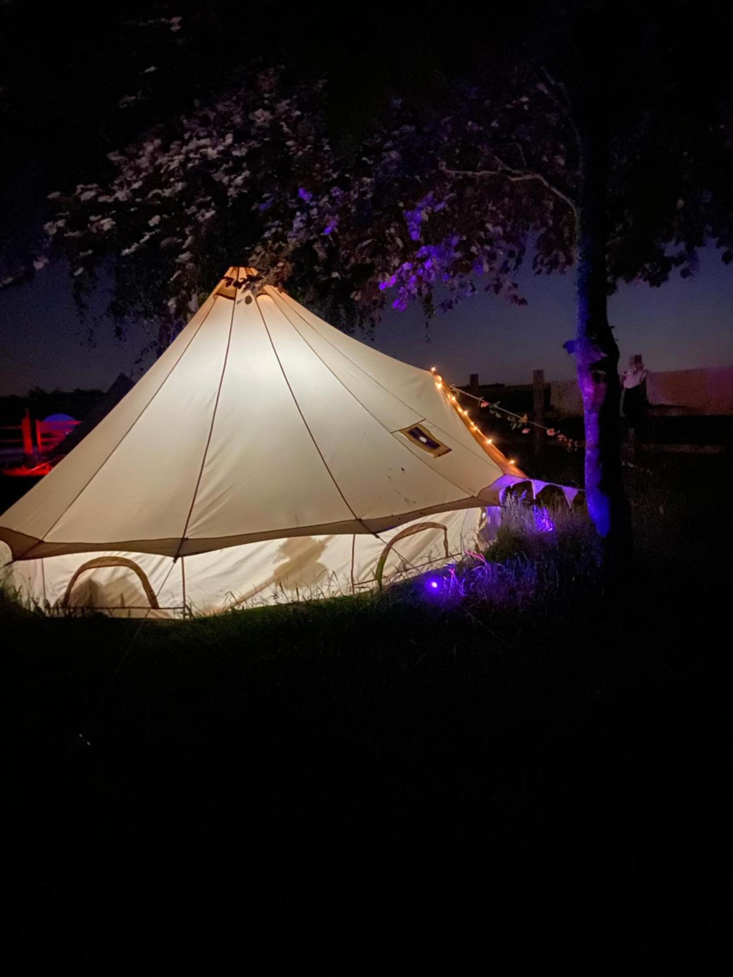 ホテル Country Bumpkins Luxury Glamping Wellingore エクステリア 写真